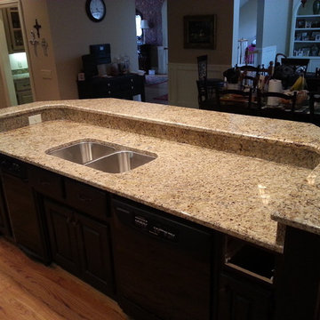 New Venetian Gold-Grey stone single house