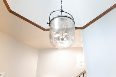 Staircase - traditional staircase idea in Dallas