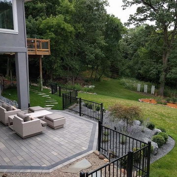 Outdoor Kitchens & Patios