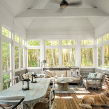 Screened in porch
