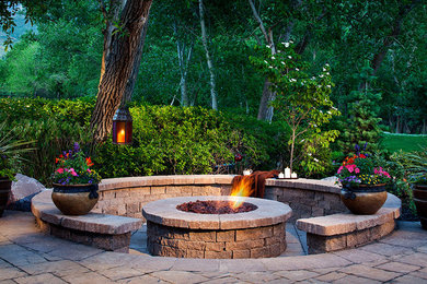 Seating around fire pit