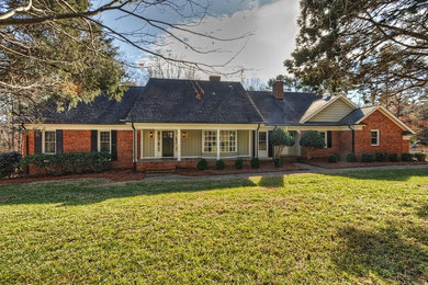 Example of a classic home design design in Charlotte