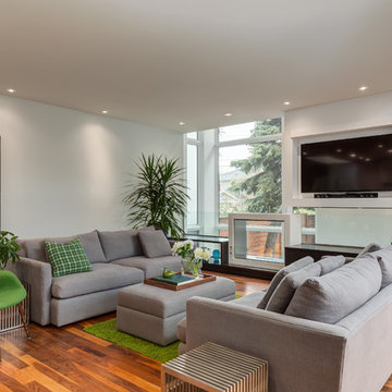 Calgary Inner-City Bungalow for Empty Nesters