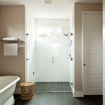 L House Bathroom