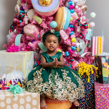 Holiday Decor - Colorland At The Jodie