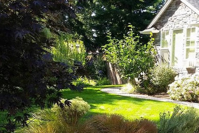 This is an example of a rustic landscaping in Seattle.