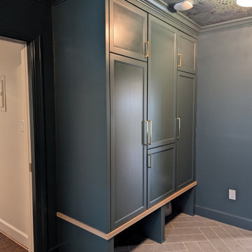 Amish Laundry & Mudroom Full overlay Hidden Falls painted cabinetry