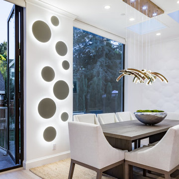 Sparkling water wall light