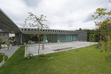 Inspiration for a modern exterior home remodel in Nagoya