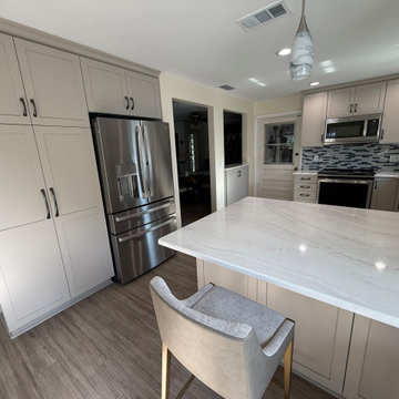 A Timeless Kitchen Makeover with Stunning Quartz & Mosaic Details