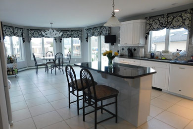 Inspiration for a transitional kitchen remodel in New York