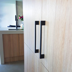 Marco Nero Cabinet Handle - Cabinet And Drawer Handle Pulls
