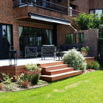 Terraza en porche de chalet.