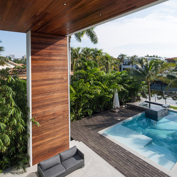 475 Center Island - Golden Beach