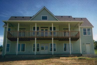 Example of a classic home design design in Portland