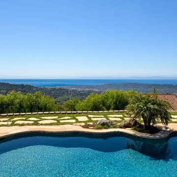 Holly Residence