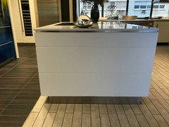 Stainless Steel Toe Kick Plate Yay Or Nay I Saw These Stainless Steel Toe Kicks At The Sub Zero Wolf Showroom In Manhattan This Week Paired With White Cabinets M Planning To Put Antiqued