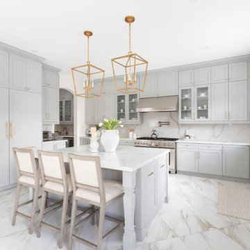 A modern Kitchen With a Traditional Touch