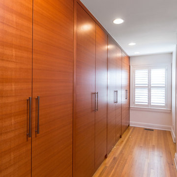 Dated Master Bath Gets a Contemporary Face-lift