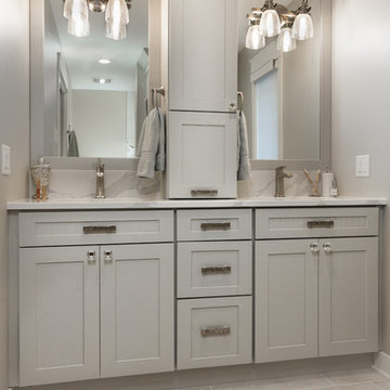 Door Style: Pendleton SP 275 | Species: Oak | Finish: Heron Plume