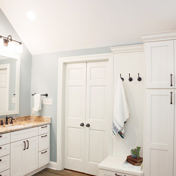 Modern Farmhouse Bath