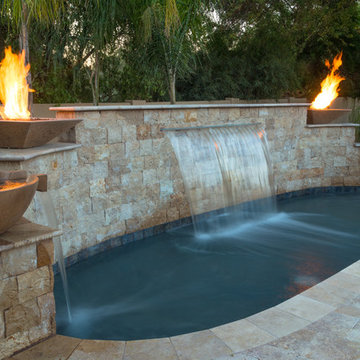 Outdoor Entertaining and a Refreshing Pool