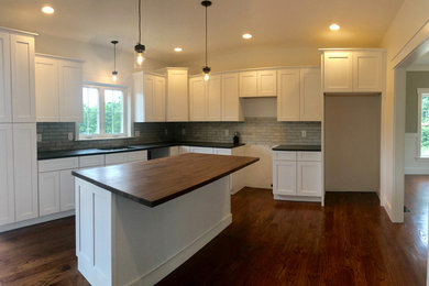 This is an example of a kitchen in Bridgeport.