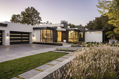 Inspiration for a contemporary exterior home remodel
