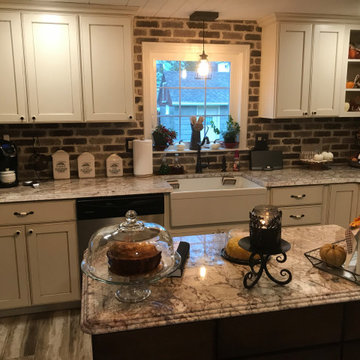 Cozy Farmhouse Kitchen