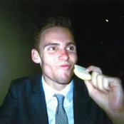 Mark McGann's photo