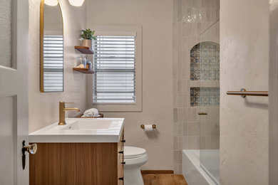 Bathroom - bathroom idea in Other