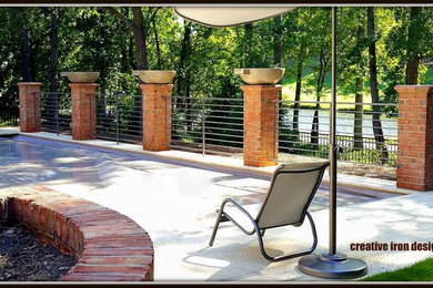 Example of a minimalist home design design in Charlotte