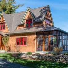 Lake Winnesquam Cottage by Bonin in New London