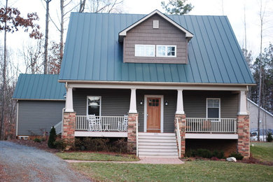 Inspiration for a craftsman exterior home remodel in DC Metro