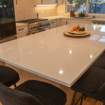 Beaverton Vaulted Ceilings & Open-Concept Kitchen Remodel