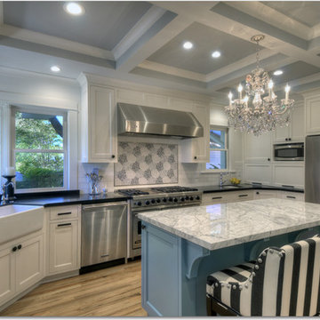 LOS GATOS LUXE KITCHEN