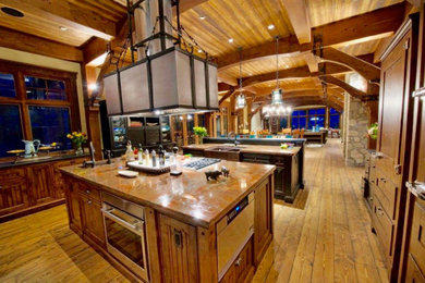 Kitchen - kitchen idea in Calgary