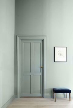 All the same grey? Walls, woodwork, doors throughout the house? | Houzz UK
