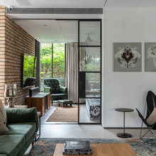 India Houzz Tour: A Central Courtyard Opens a City Unit to Nature