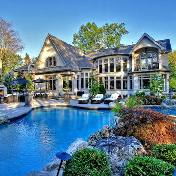 Backyard Entertaining with a Touch of Nature