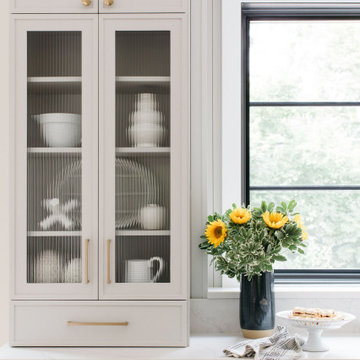 Light Kitchen Cabinets
