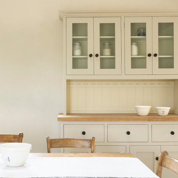 The Ashbourne Shaker Kitchen by deVOL