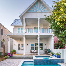 Spa/pool off deck