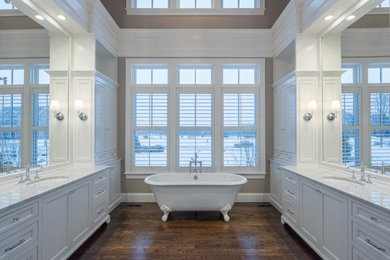 Bathroom - transitional bathroom idea in Columbus
