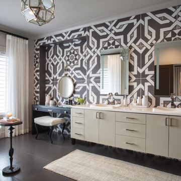A Minnesota Lakehouse Transformed with Exotic Spice
