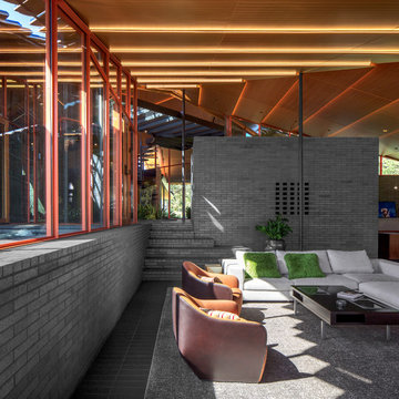 Houzz Tour: Wild Cats