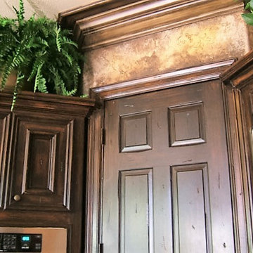 Rustic Spanish Kitchen - Cabinets