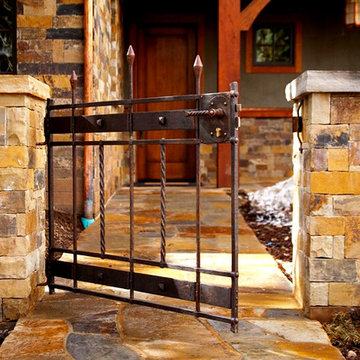 Gate