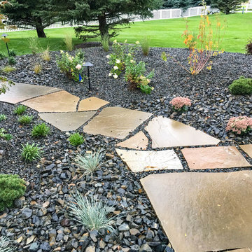 Contemporary Outdoor Living Natural Stone Pathway