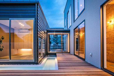 Inspiration for a contemporary courtyard patio in Kyoto.